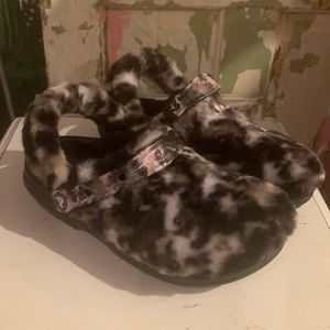 Fur Crocs